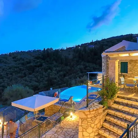 Regina: Above Agni, Superb Views And Pool * Kavalleraina