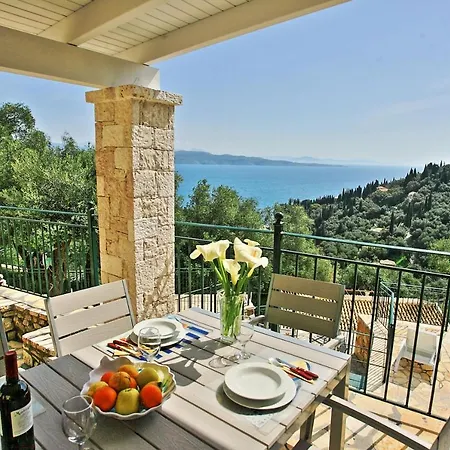 Villa Regina: Above Agni, Superb Views And Pool