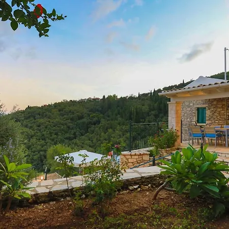 Regina: Above Agni, Superb Views And Pool * Kavalleraina