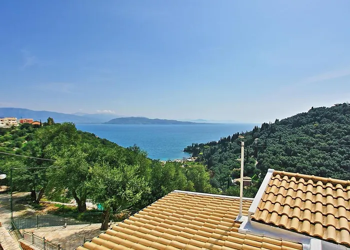 Villa Regina: Above Agni, Superb Views And Pool Kavalleraina